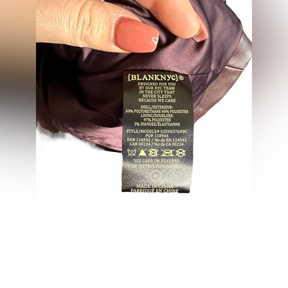 NEW Blank NYC Plum Bare Essentials Blazer Faux Leather Size Medium - Picture 10 of 13